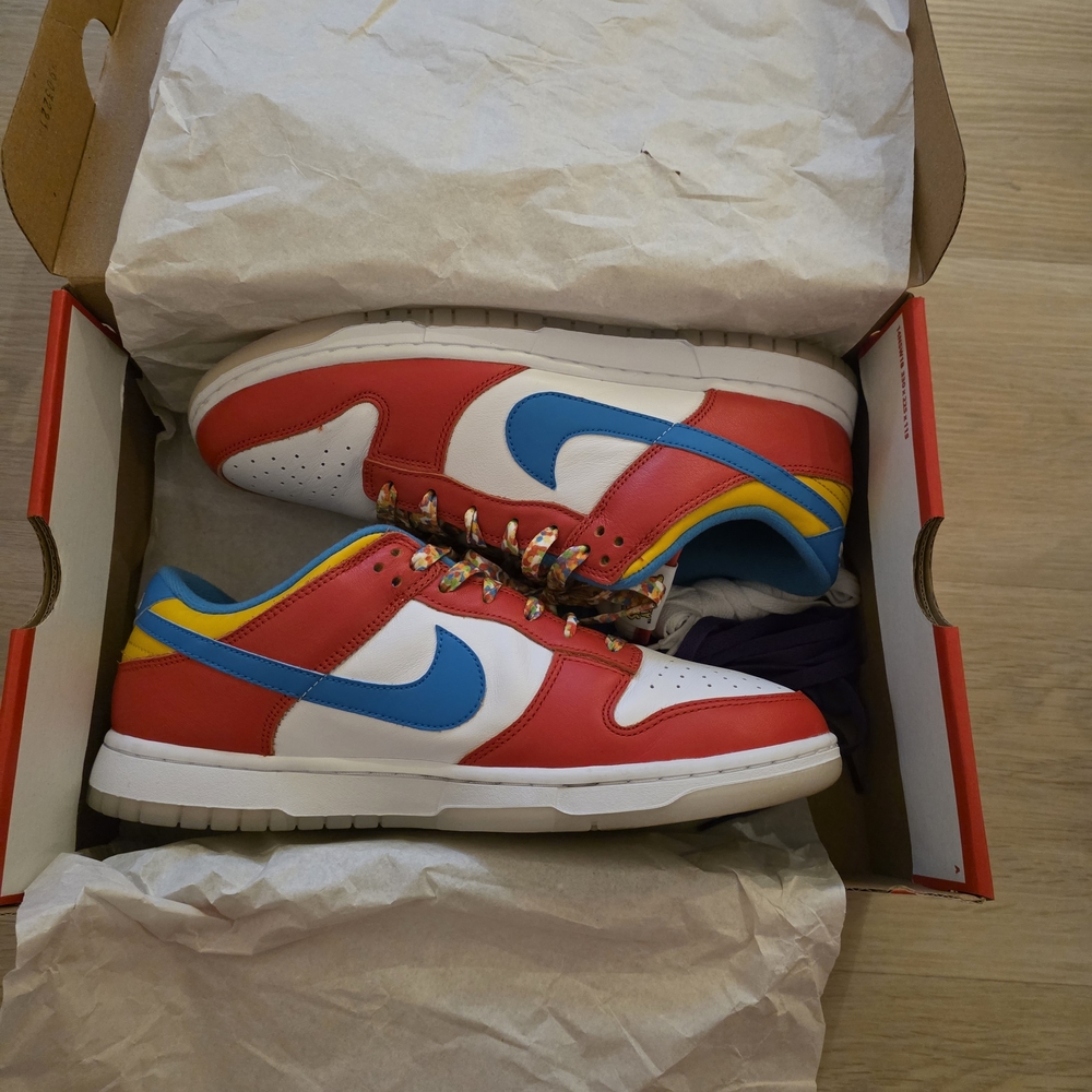 Nike Multicolor Sneakers with Blue and Yellow